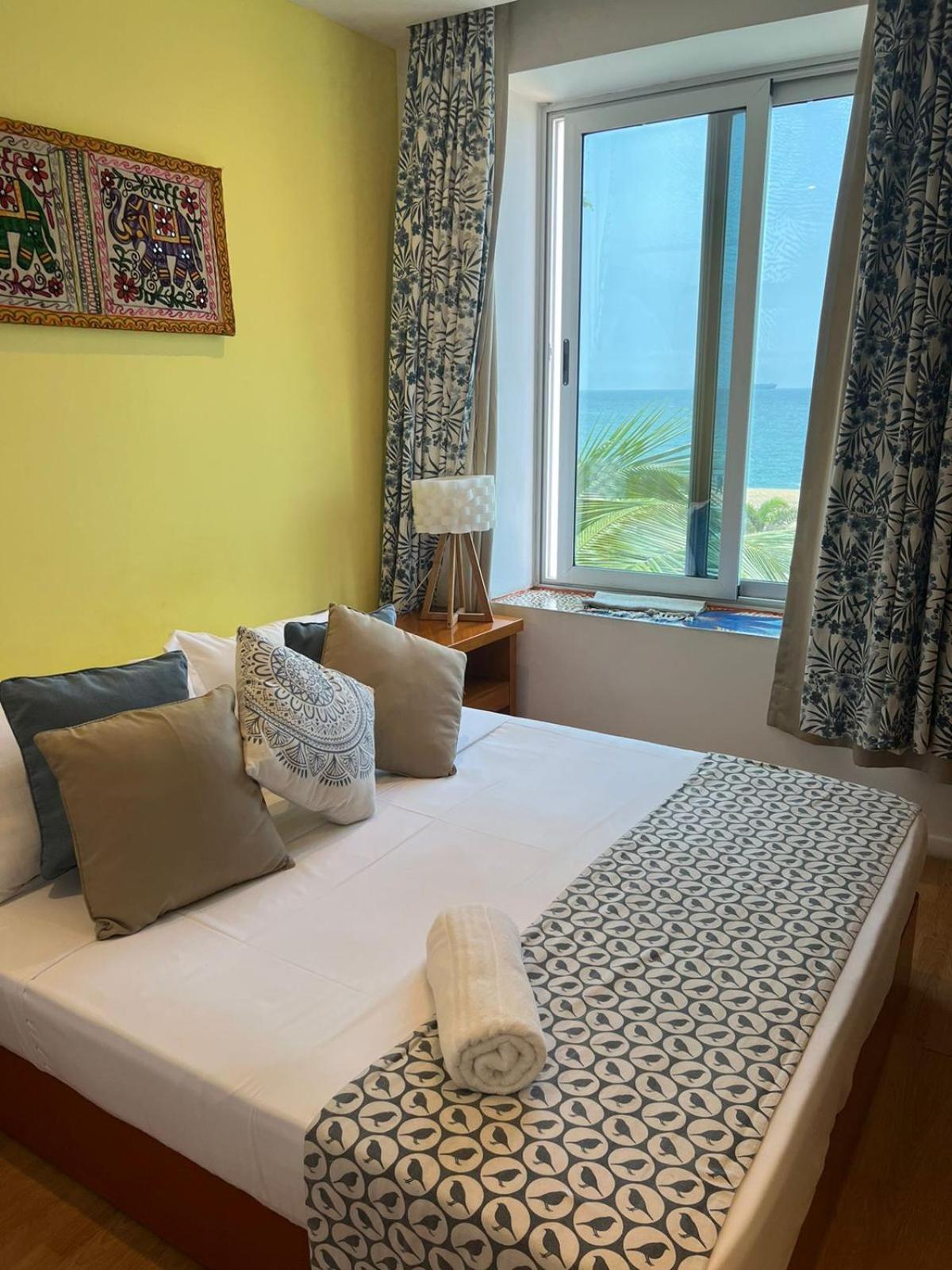 Art House Hotel Luanda Ngoại thất bức ảnh