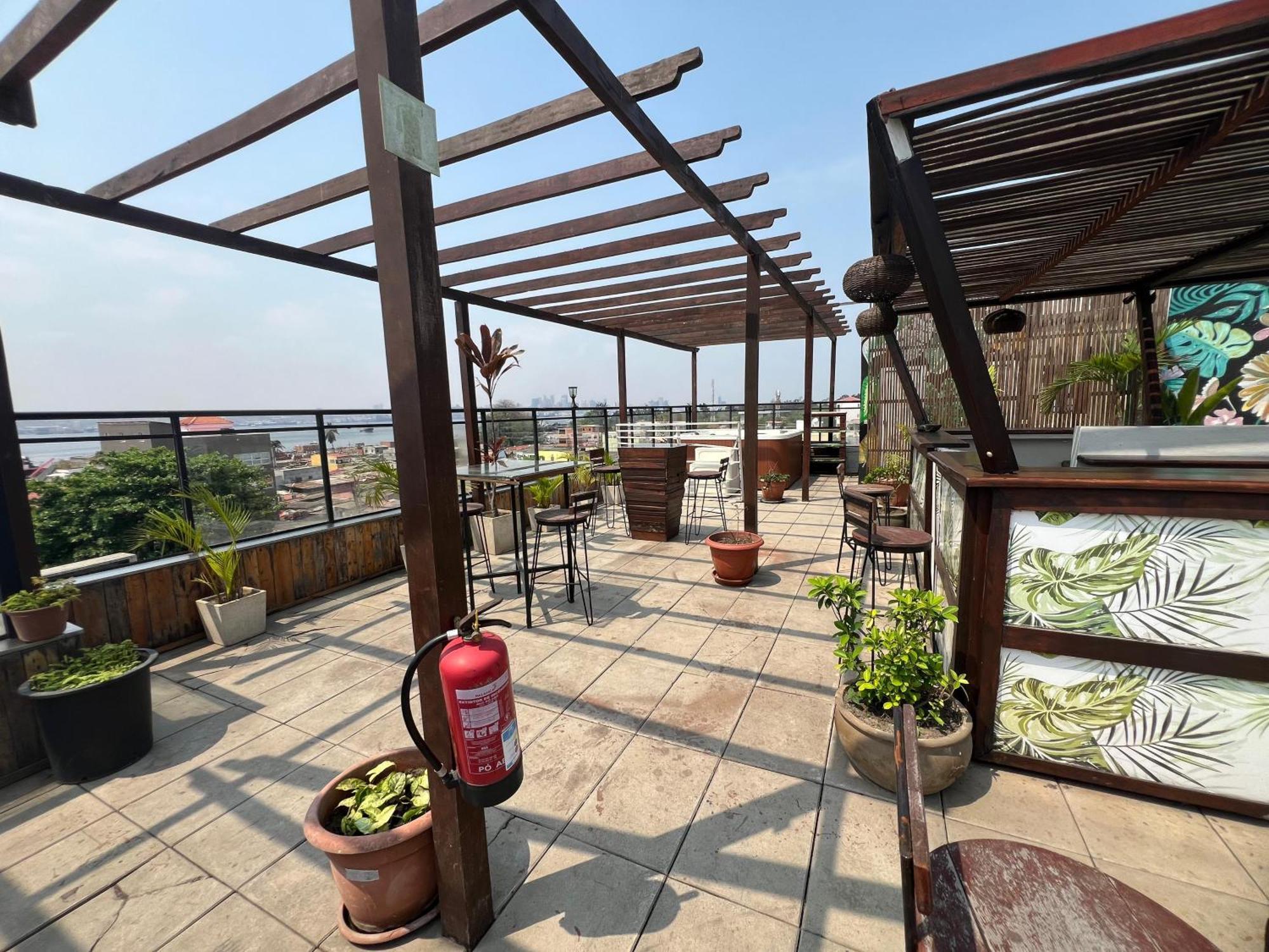 Art House Hotel Luanda Ngoại thất bức ảnh