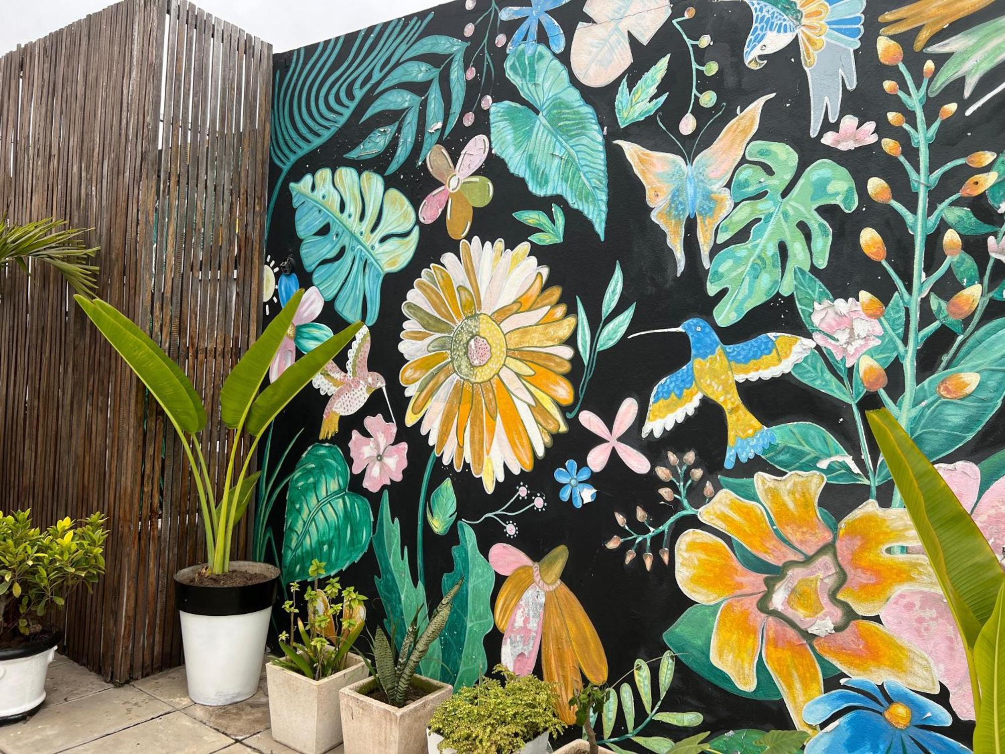 Art House Hotel Luanda Ngoại thất bức ảnh
