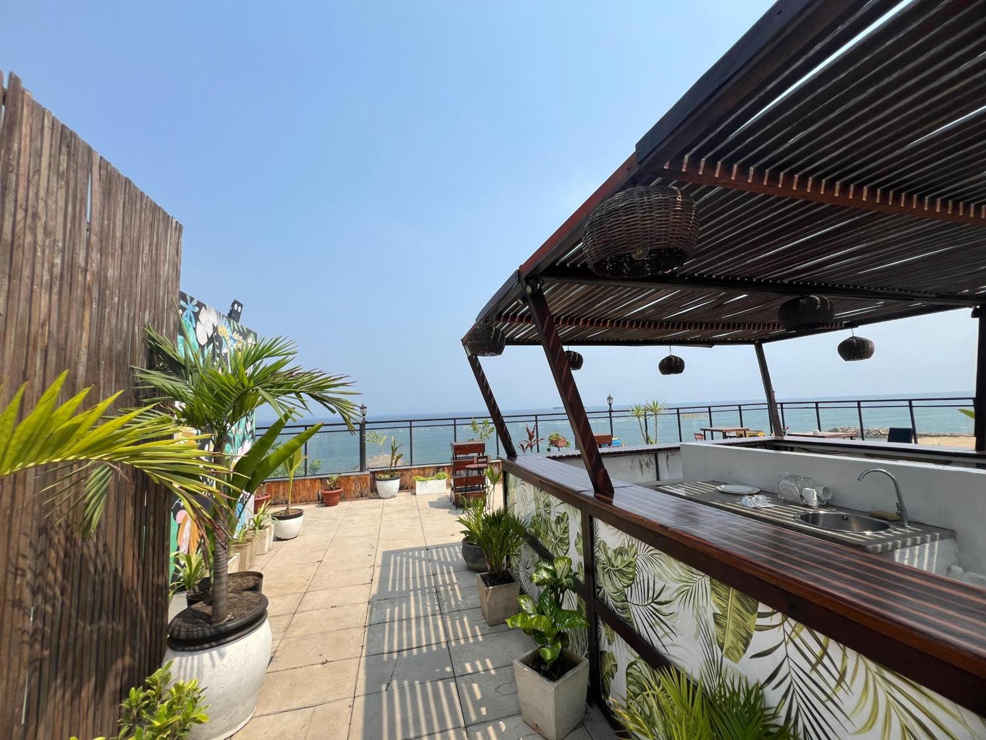 Art House Hotel Luanda Ngoại thất bức ảnh