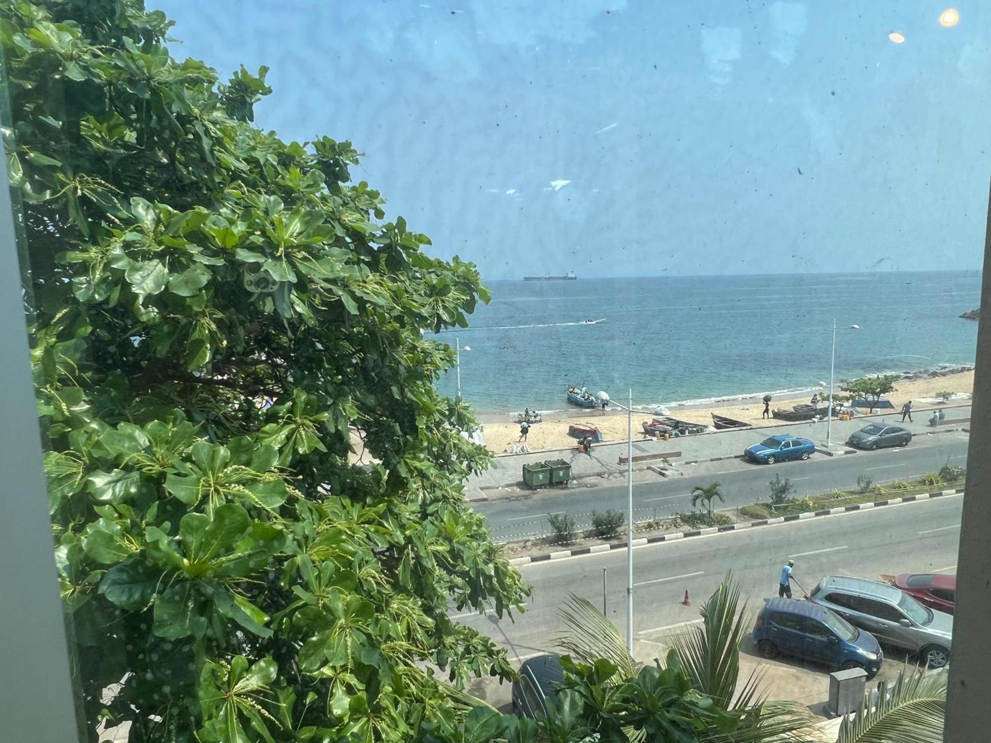 Art House Hotel Luanda Ngoại thất bức ảnh
