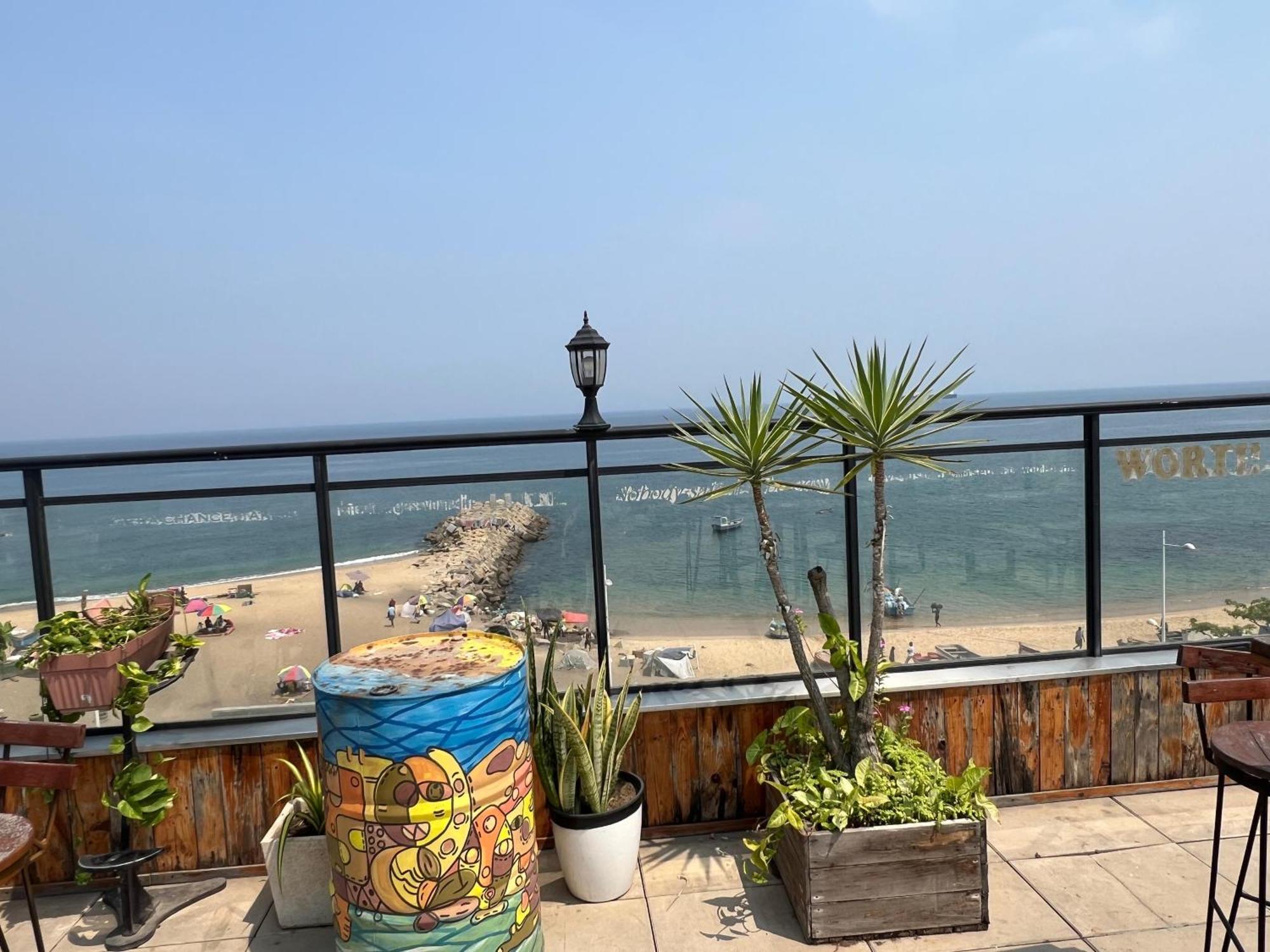 Art House Hotel Luanda Ngoại thất bức ảnh